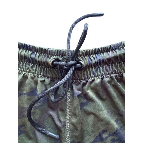Leg3nd Athletic Shorts in Green Camo Size 1X - Picture 3 of 5